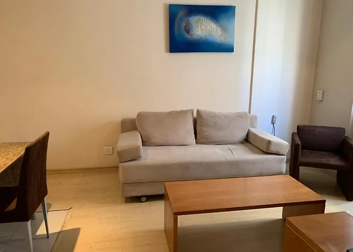Residencial Com Servicos 45 Metros Decorado Com Sala, Suite E Cozinha Na Quadra Da Praia De Copacabana