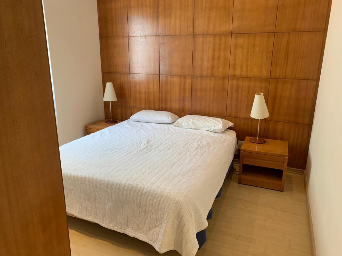 Residencial Com Servicos 45 Metros Decorado Com Sala, E Cozinha Na Quadra Da De Copacabana Apartment Rio de Janeiro