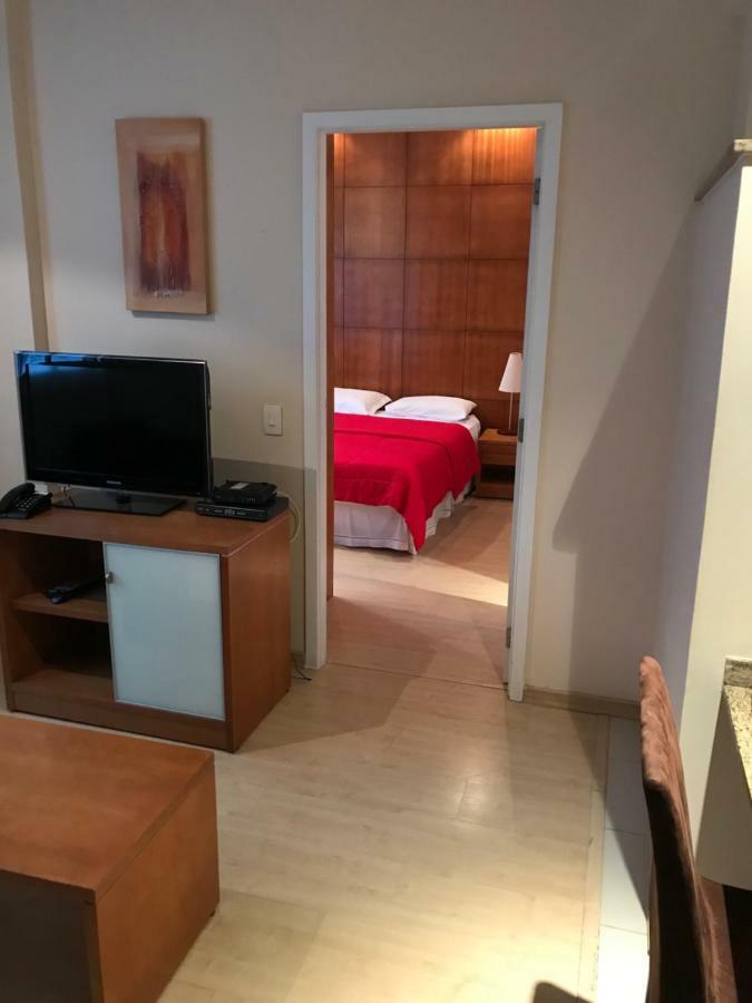 Residencial Com Servicos 45 Metros Decorado Com Sala, E Cozinha Na Quadra Da De Copacabana Apartment
