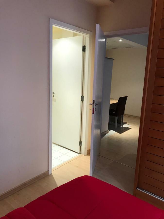 Residencial Com Servicos 45 Metros Decorado Com Sala, E Cozinha Na Quadra Da De Copacabana * Rio de Janeiro